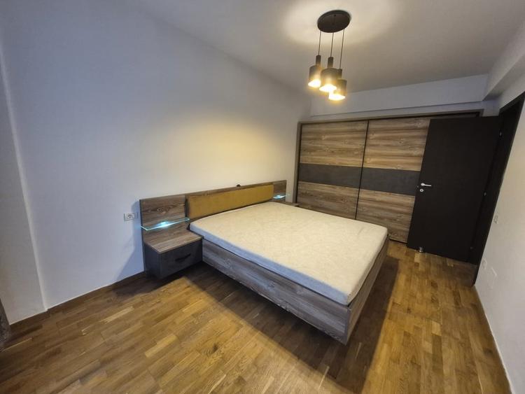 Apartament cu 2 camere semidecomandat în Sisești