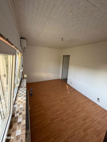 Apartament cu 4 camere în Militari