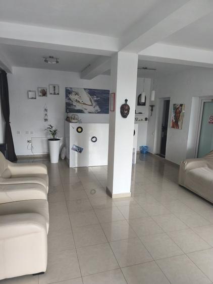 Casă cu 4 camere în Sud