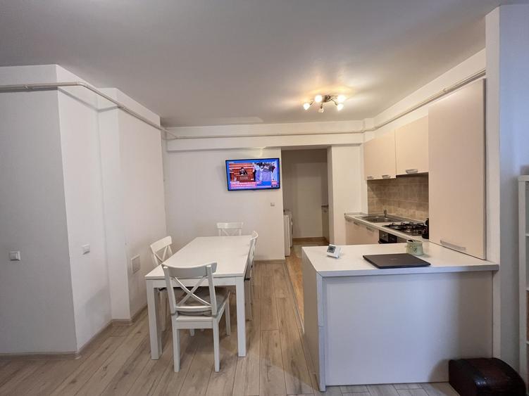 Apartament cu 2 camere semidecomandat, mobilat în George Enescu