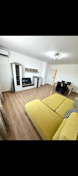 Apartament cu 2 camere decomandat în Est