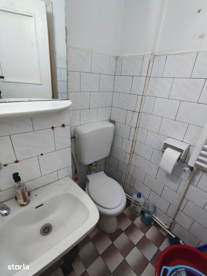 Apartament cu 2 camere semidecomandat în Inel II
