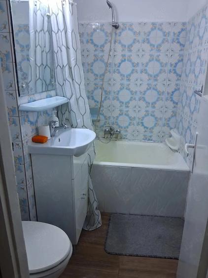 Apartament cu 3 camere decomandat în Gheorghe Lazăr