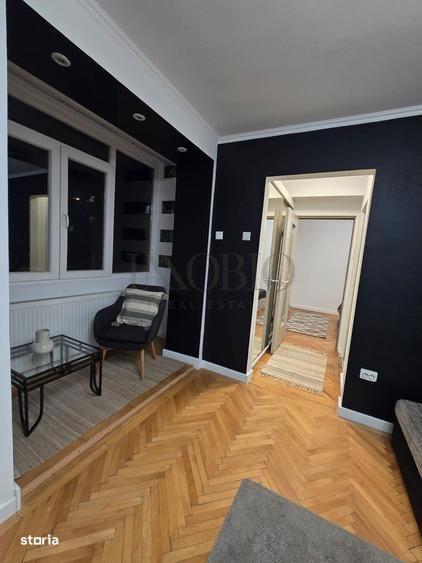 Apartament cu 2 camere semidecomandat, mobilat în Romană