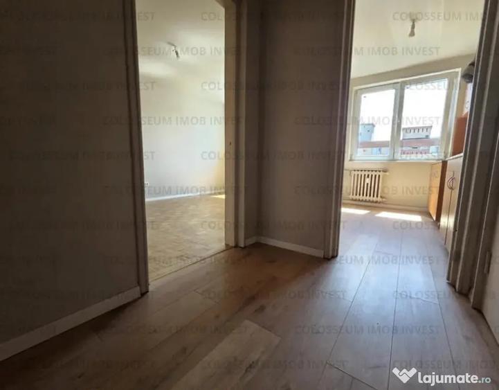 Apartament cu 2 camere semidecomandat în Centrul Civic