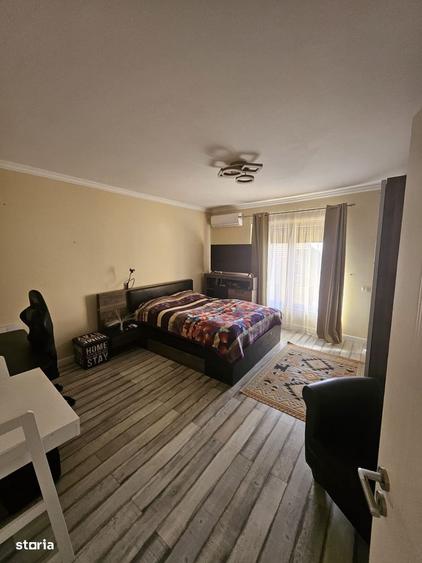 Casă cu 3 camere cu Piscina în Gării
