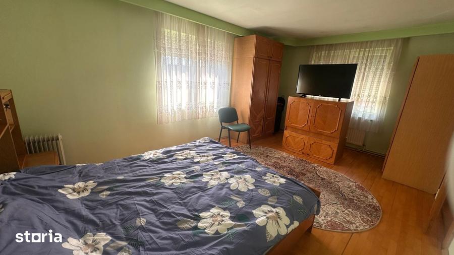 Casă cu Teren 636 Mp în Lazaret