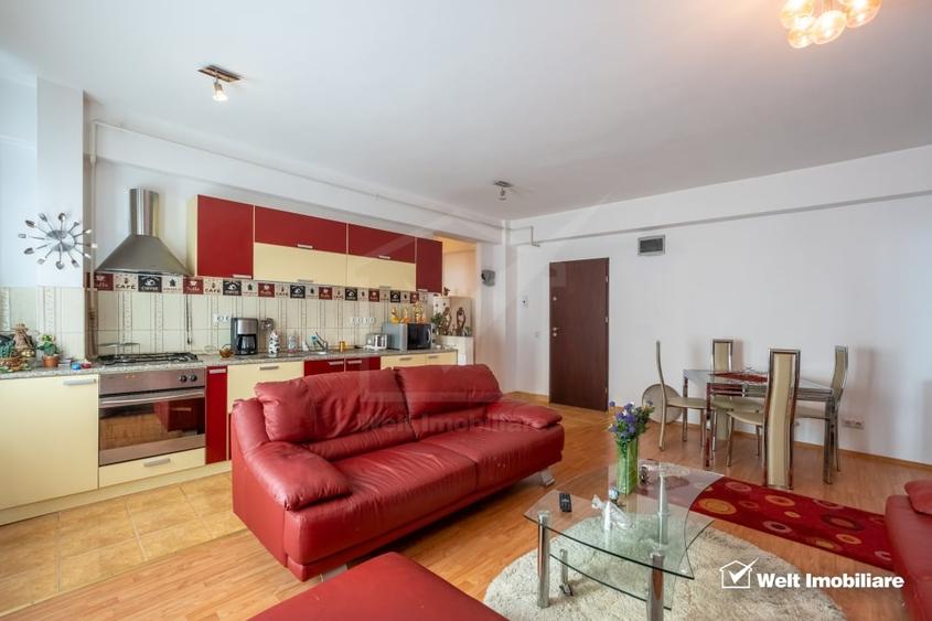 Apartament cu 3 camere decomandat, mobilat în Central