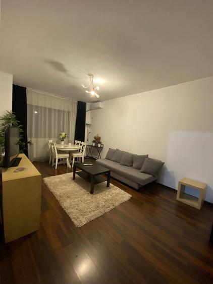 Apartament cu 3 camere decomandat, mobilat în Metalurgiei