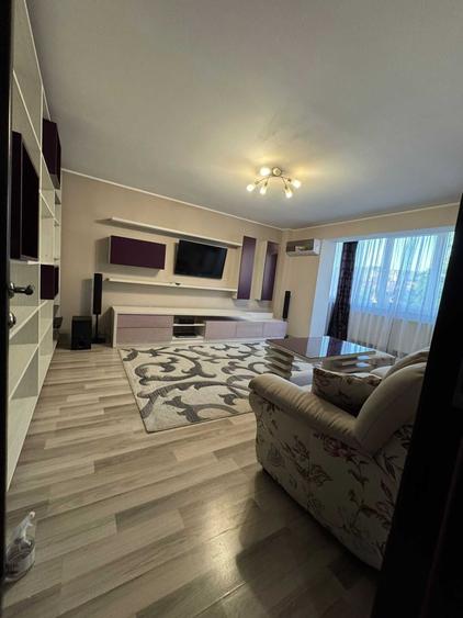 Apartament cu 3 camere decomandat în Burdujeni