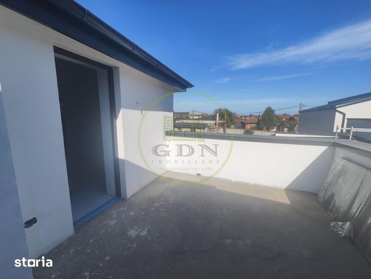 Casă cu 4 camere cu Teren 350 Mp în Podari