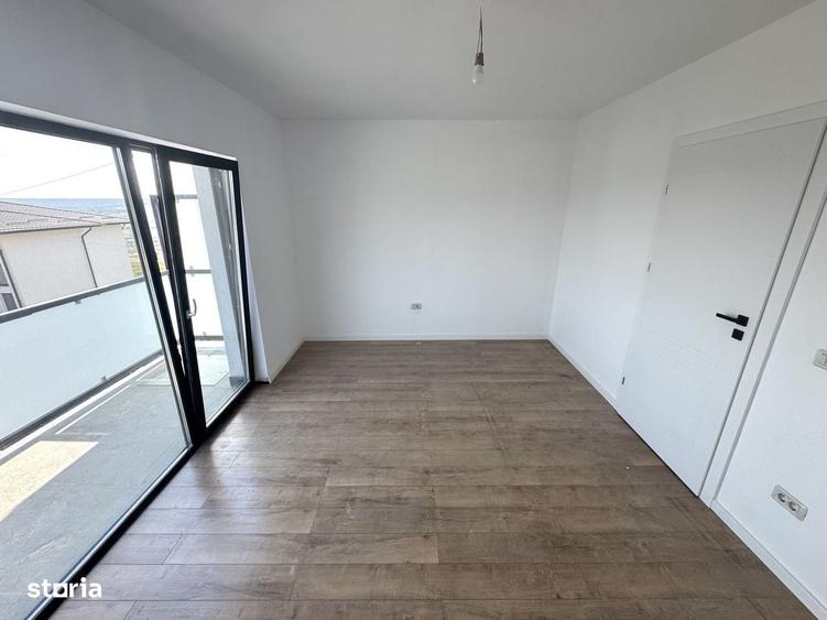Casă cu 3 camere în Valea Lupului