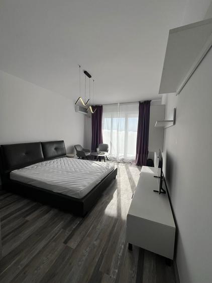 Garsonieră decomandată în Central