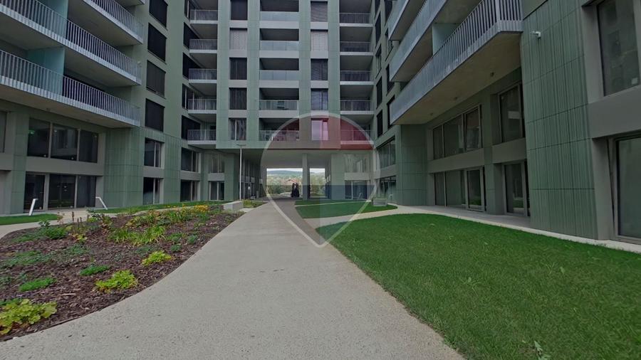 Apartament cu 2 camere semidecomandat în Semicentral
