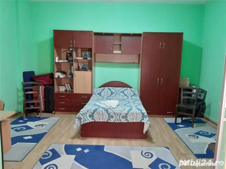 Casă cu 4 camere cu Teren 590 Mp în Central