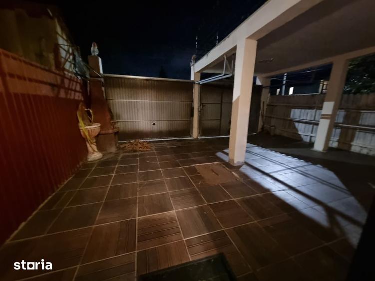 Casă cu 4 camere cu Teren 140 Mp în Central
