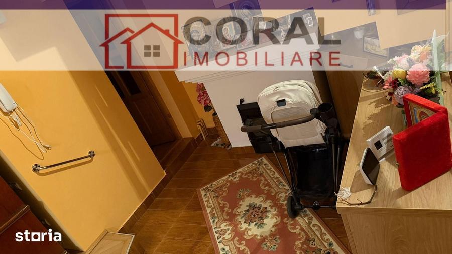 Casă cu 6 camere cu Teren 387 Mp în Decebal