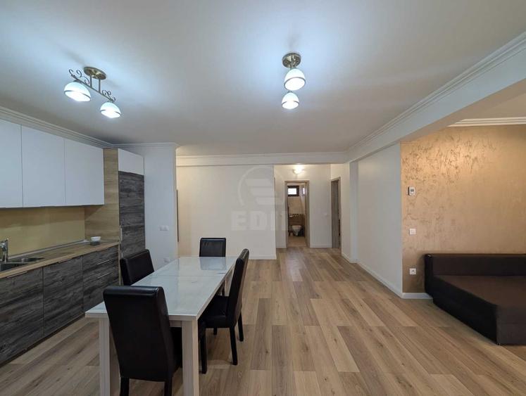 Apartament cu 3 camere semidecomandat în Mănăștur
