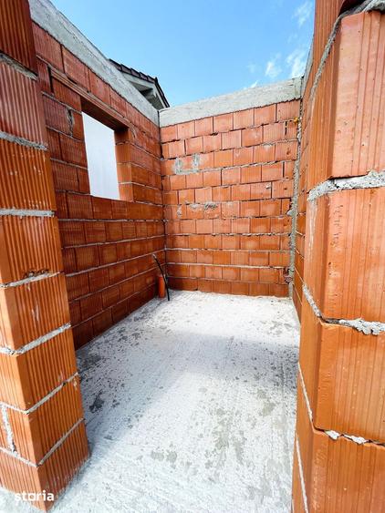 Casă cu 3 camere cu Teren 500 Mp în Sânmartin