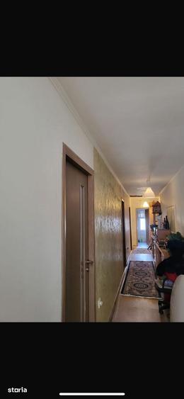 Casă cu 4 camere cu Teren 565 Mp în Central