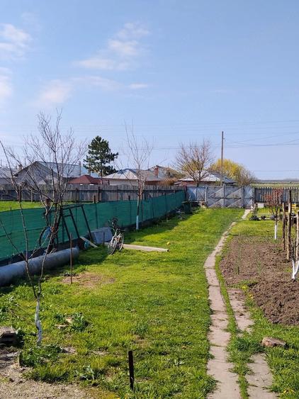 Casă cu 3 camere cu Teren 600 Mp în Independența