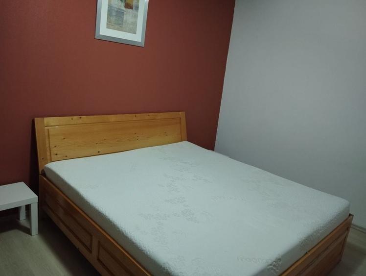 Apartament cu 4 camere în Roșu