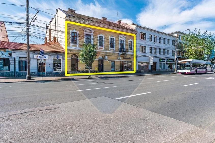 Apartament cu 2 camere semidecomandat în P-ța Mihai Viteazul