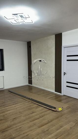 Casă individuală cu 3 camere cu Canalizare în Stâlpu
