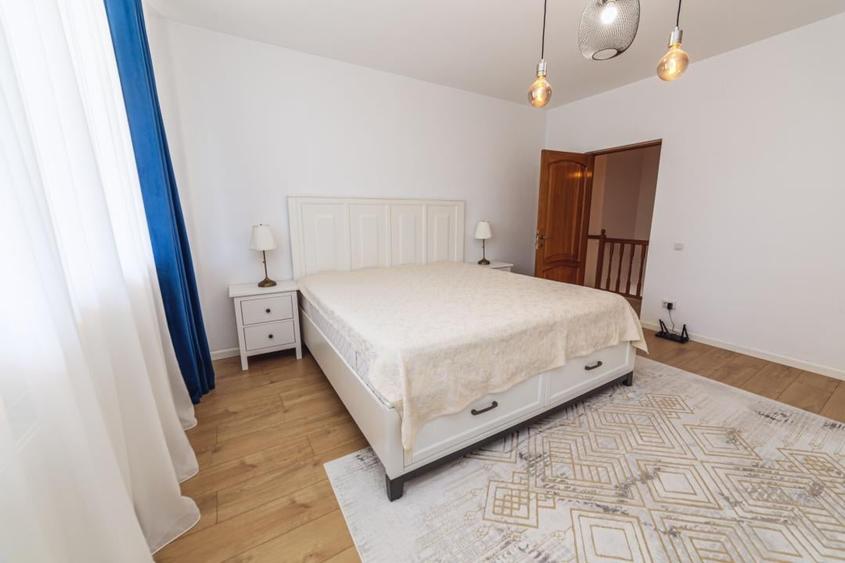 Apartament cu 3 camere decomandat, mobilat în Prelungirea Ghencea