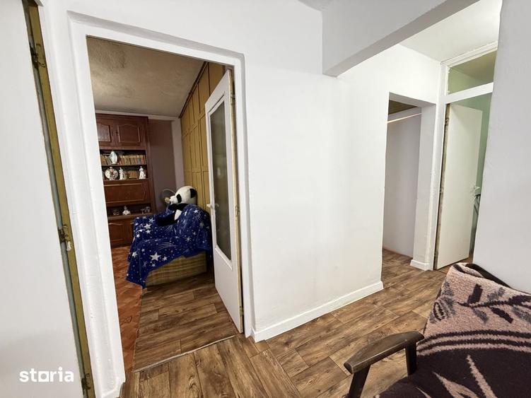 Apartament cu 4 camere decomandat în Central