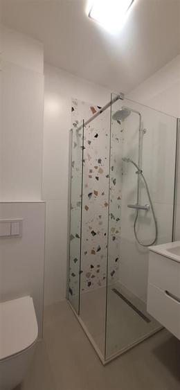 Apartament cu 3 camere semidecomandat în Florești