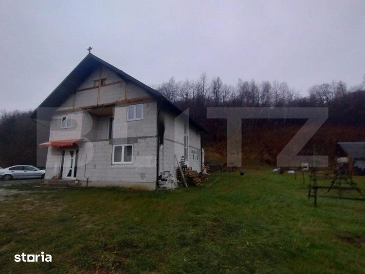 Casă cu 6 camere cu Teren 3317 Mp în Josenii Bârgăului