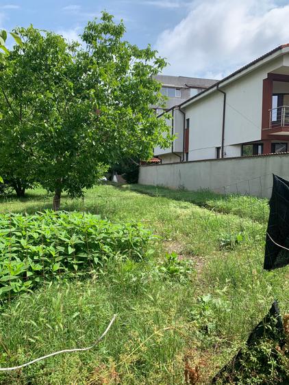 Teren Construcții intravilan de 500 mp, în Primo