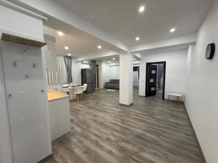 Apartament cu 2 camere decomandat în Trivale