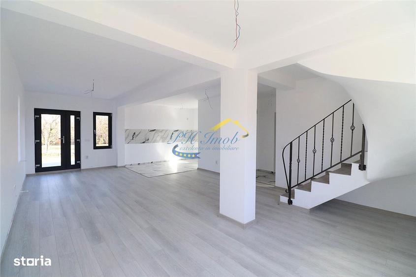 Casă cu 4 camere cu Teren 442 Mp în Brebu