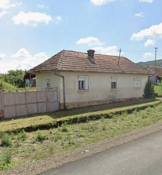 Casă cu 3 camere în Măderat