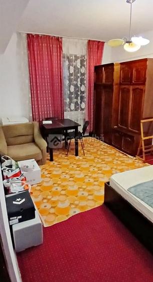 Garsonieră decomandată în Central