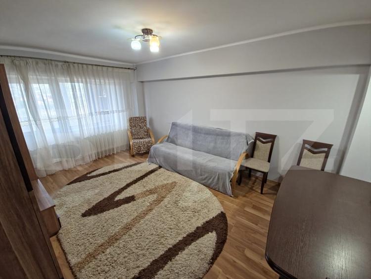 Apartament cu 2 camere decomandat, mobilat în Central