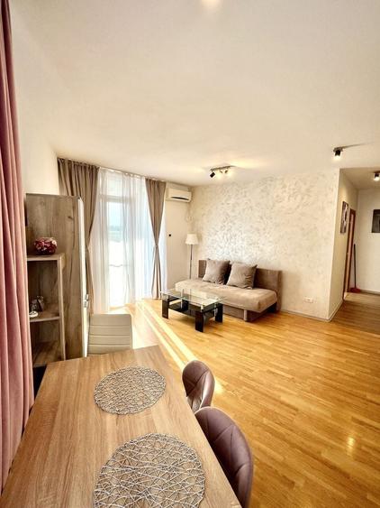 Apartament cu 2 camere decomandat în Central