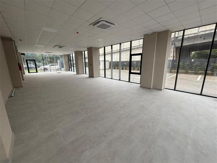 Spațiu comercial, de 155 mp, în Mioriței