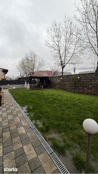 Casă cu 4 camere cu Teren 244 Mp în Central