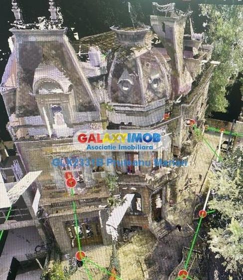 Casă individuală cu 12 camere cu Teren 450 Mp în P-ța Romană