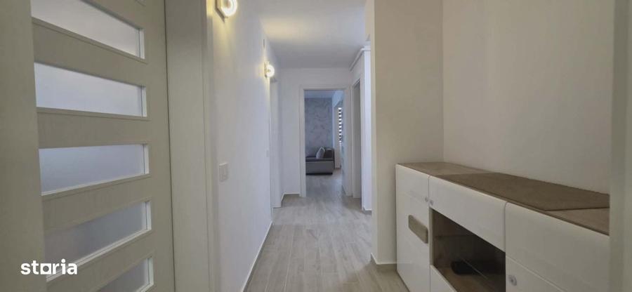 Apartament cu 3 camere în Nufărul