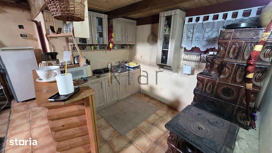 Casă cu 6 camere cu Teren 826 Mp în Băișoara