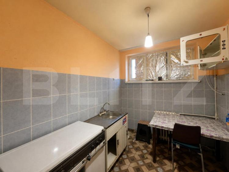 Apartament cu 2 camere decomandat în Rovine