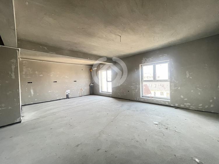 Apartament cu 3 camere decomandat în Țiglari