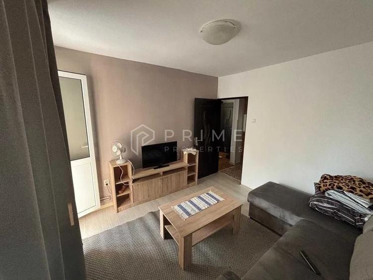 Apartament cu 2 camere decomandat în Aleea Carpați
