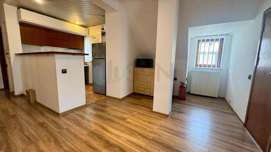 Apartament cu 2 camere decomandat în Capitale