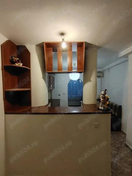 Apartament cu 3 camere decomandat, mobilat în Freidorf