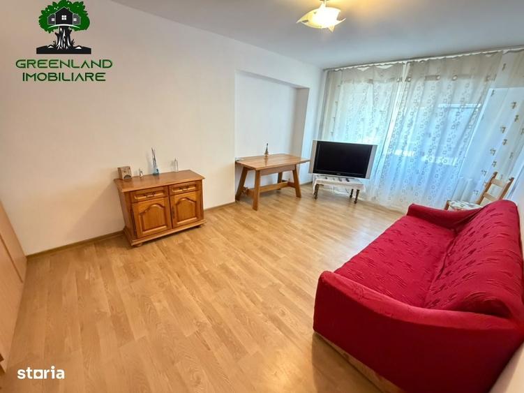 Apartament cu 3 camere decomandat în Păcurari
